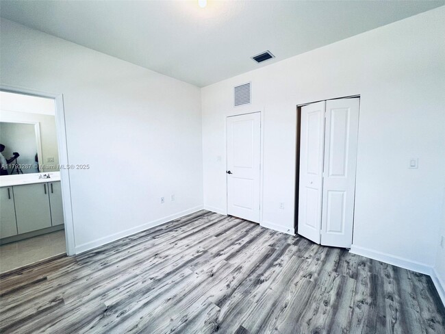 Building Photo - 17956 SW 358th St