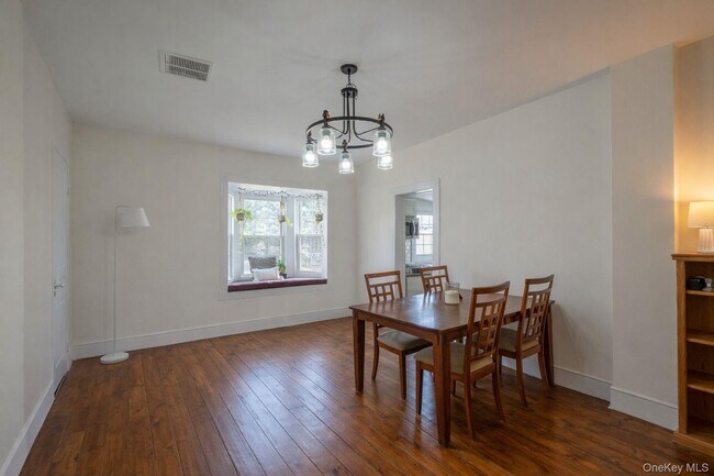 Building Photo - 93 West St