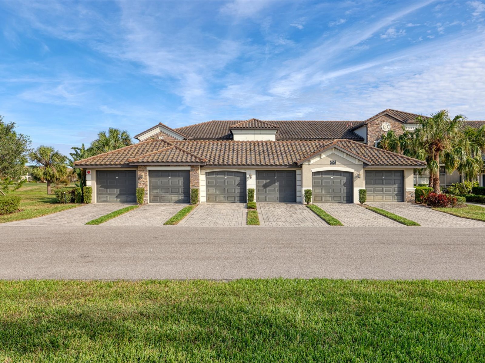 Building Photo - 5558 Palmer Cir