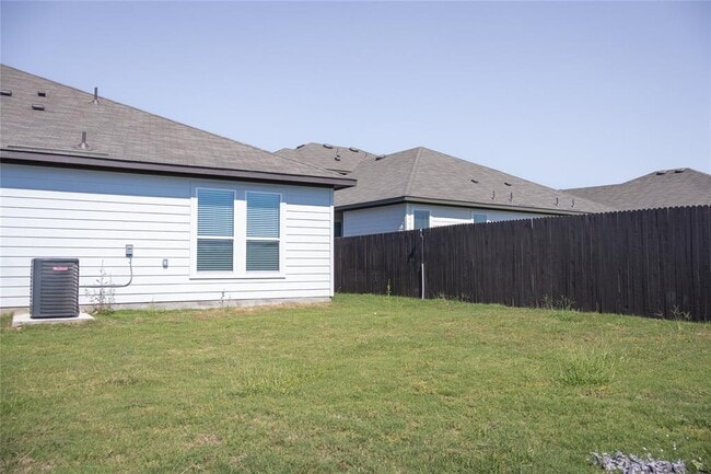 Building Photo - 247 Schrader Dr