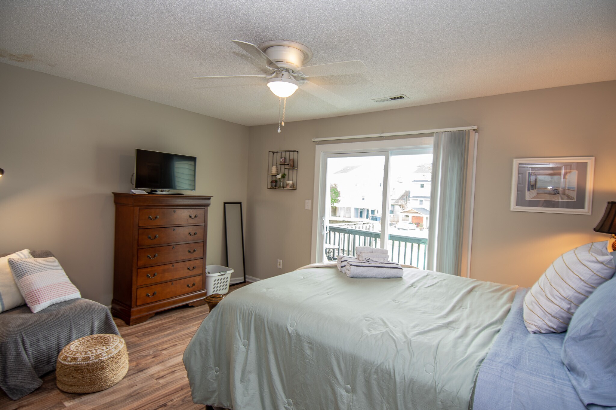 Building Photo - 88 Shoreline Dr