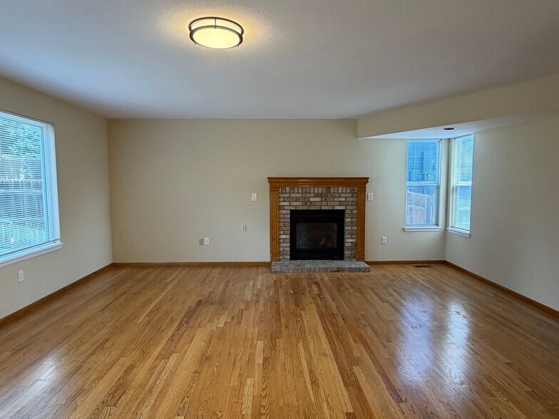 Building Photo - 21585 Hill Gail Way