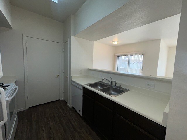 Building Photo - 45 Maleena Mesa St