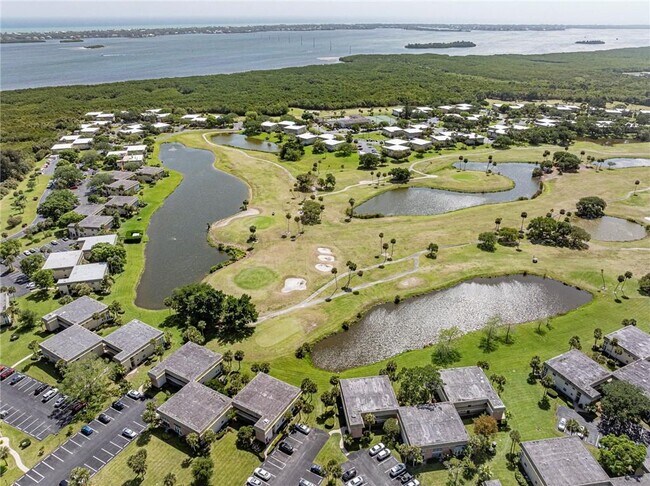 Building Photo - 35 Vis Gdns Trl