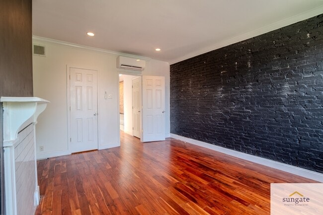 Building Photo - 503 S East Ave