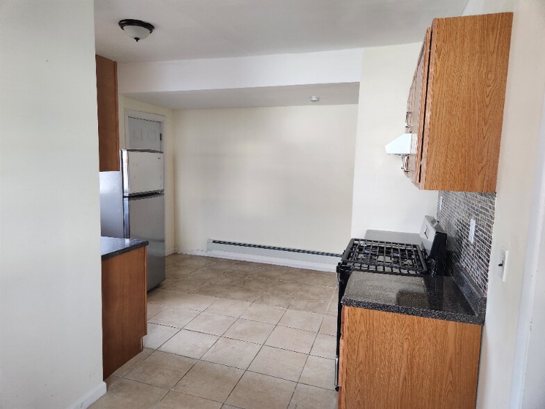 Building Photo - 1182 Stuyvesant Ave.