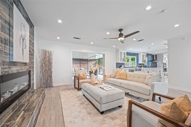 Building Photo - 9022 Quebec Dr