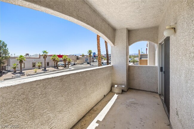 Building Photo - 6821 Santa Isabel Ave