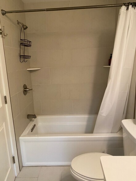Guest Bathroom - 118 W Laurel St