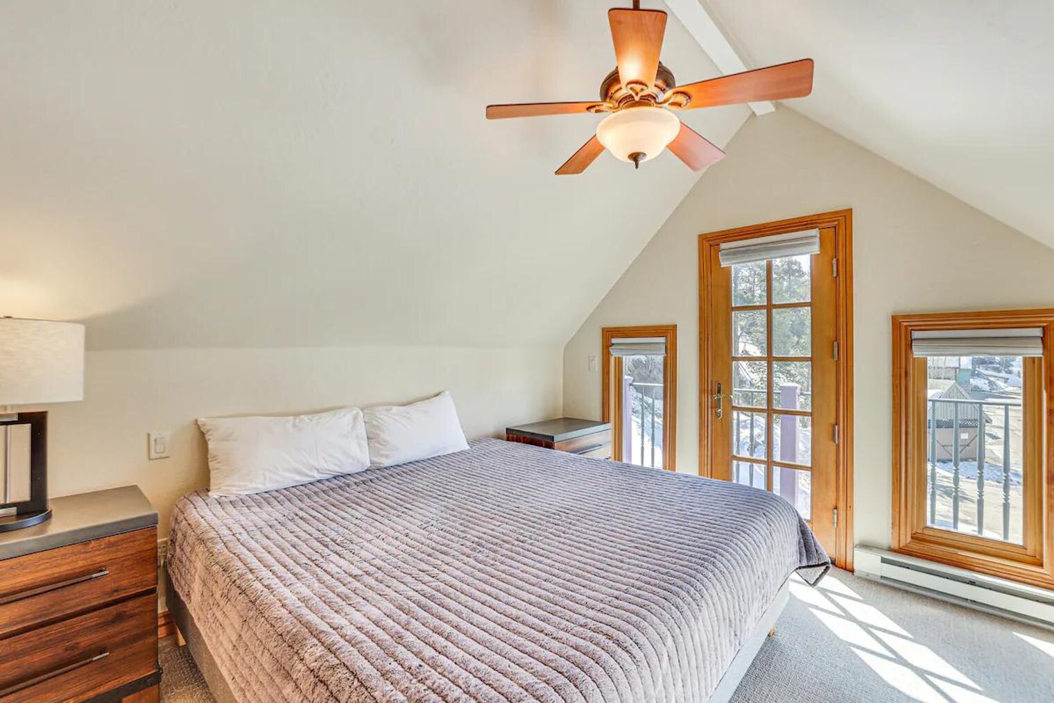 Building Photo - 304 N Main St