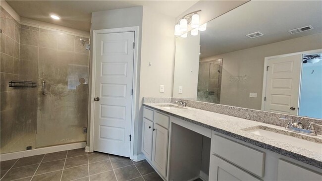 Building Photo - 4414 Sunny Oak Ln