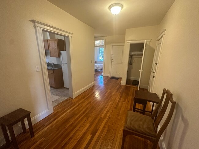 Building Photo - 330 Harvard St