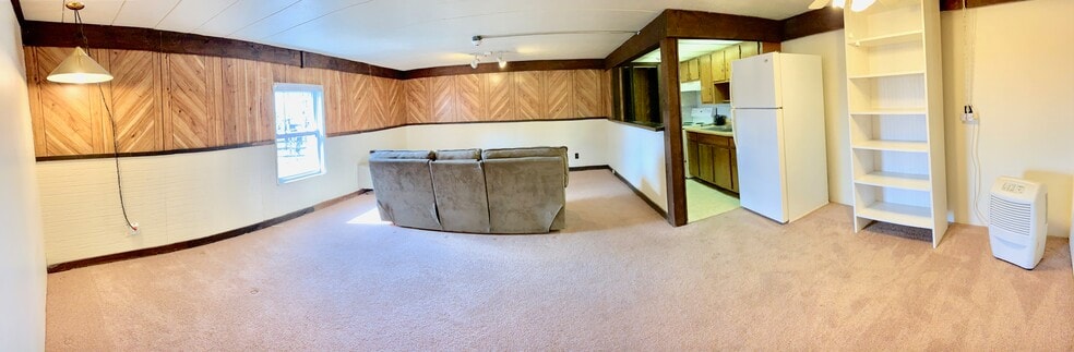 Building Photo - 2740 University Ave