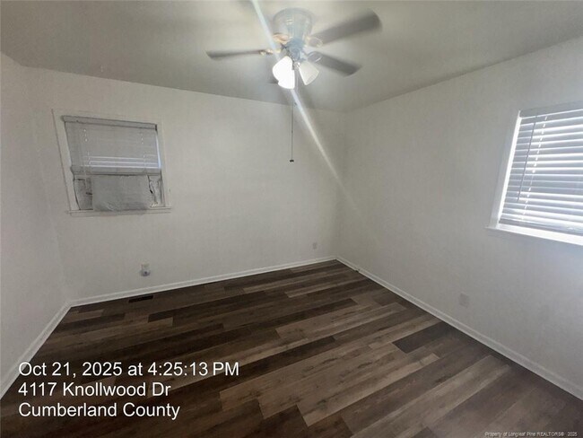 Building Photo - 4109 Knollwood Dr