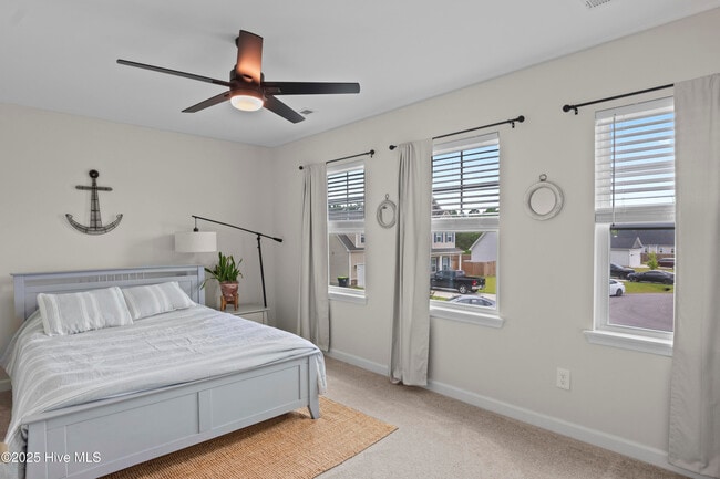 Building Photo - 410 Silverstone Pl
