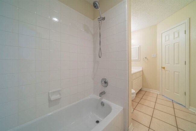 Building Photo - 4709 Belladonna Dr