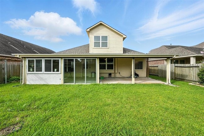 Building Photo - 9219 Gilbert Hollow Dr