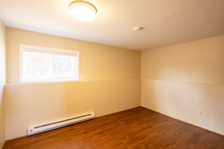 Building Photo - 845 Terrence Rd