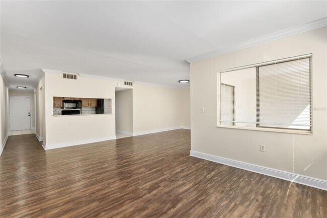 Building Photo - 1727 NE 36th Ave