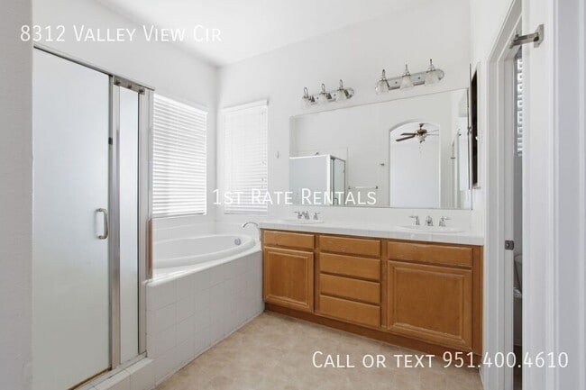 Building Photo - 8312 Valley View Cir