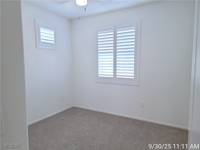 Building Photo - 8671 Luxuriant Ave