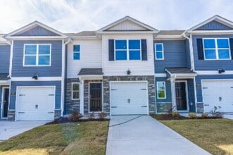 Building Photo - 205 Maddox Dr