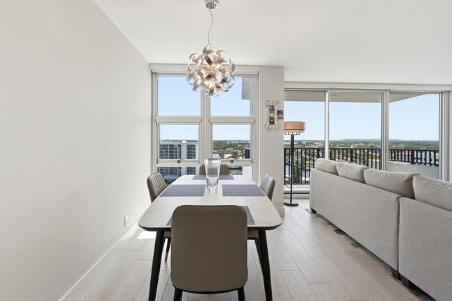 Building Photo - 531 N Ocean Blvd