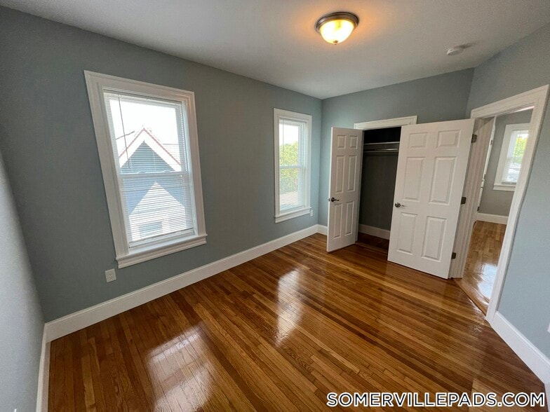 Building Photo - 366 Highland Ave