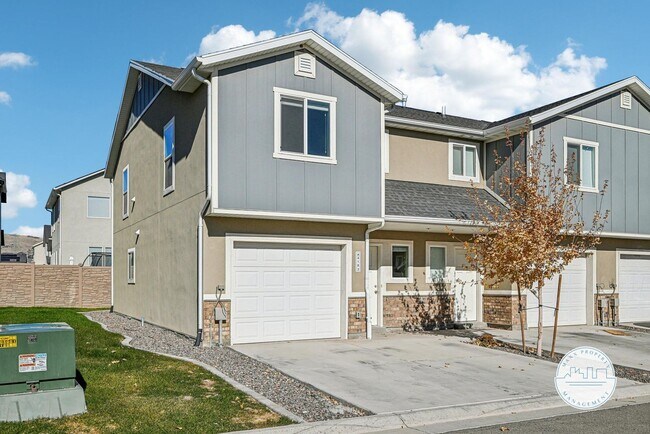 Building Photo - Dublin Farms Townhomes