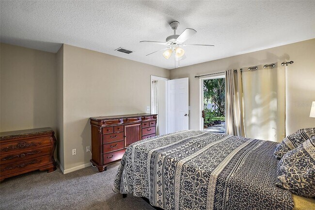 Building Photo - 1020 High Ridge Ct