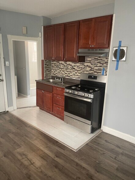 Building Photo - 53 Terhune Ave