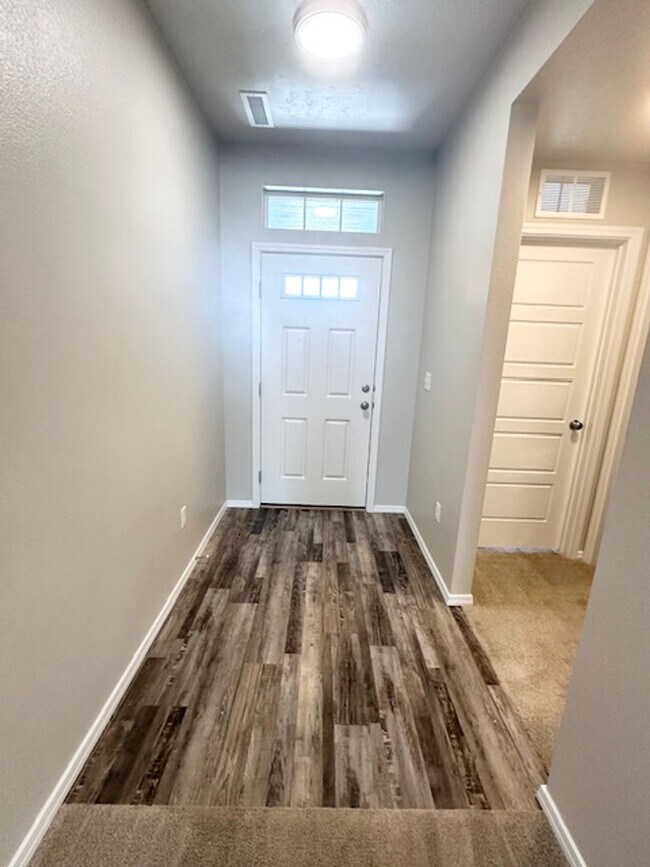 Building Photo - $500.00 MOVE IN CREDIT! Stunning Modern Home in Desirable Star, Idaho