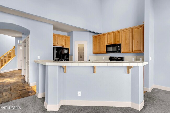 Building Photo - 6578 Aston Cir