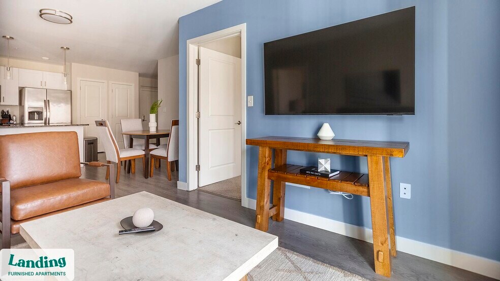 Building Photo - 2 Trl Run