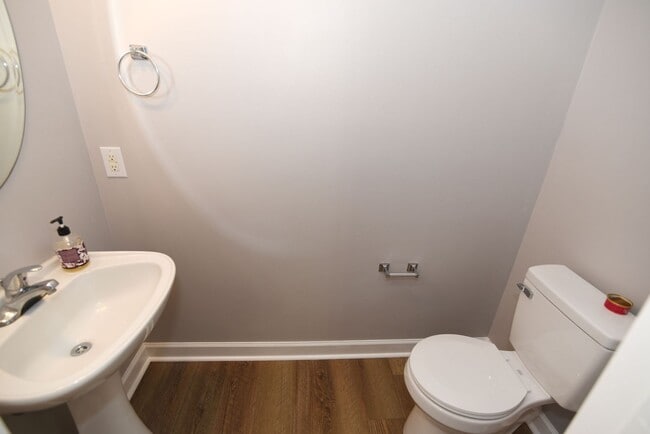 Building Photo - 3712 Cliffridge Dr