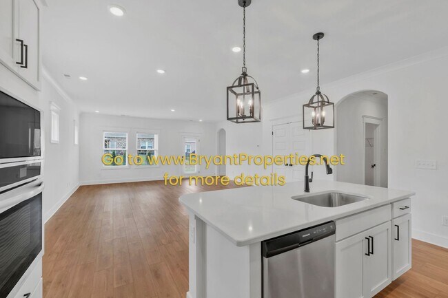 Building Photo - Gallatin - New 4-Bedrooms, 2.5 Baths