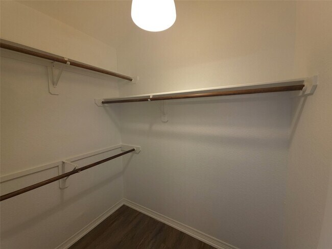 Building Photo - 21219 Willow Glade Dr