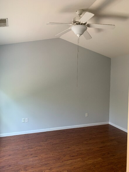 Building Photo - 138 Sonata Cir