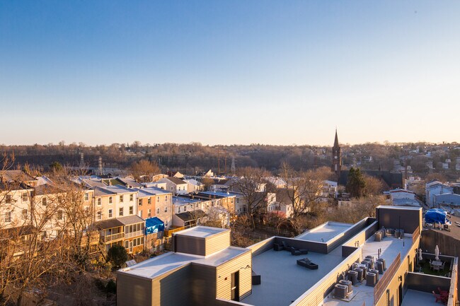 Building Photo - 4576 Silverwood St