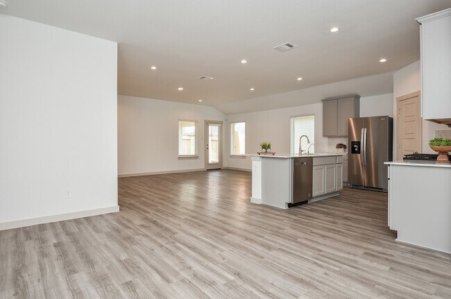 Building Photo - 7827 Sleek Flock Ln