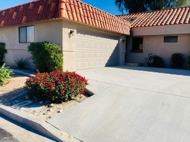 Building Photo - 40553 Pebble Beach Cir