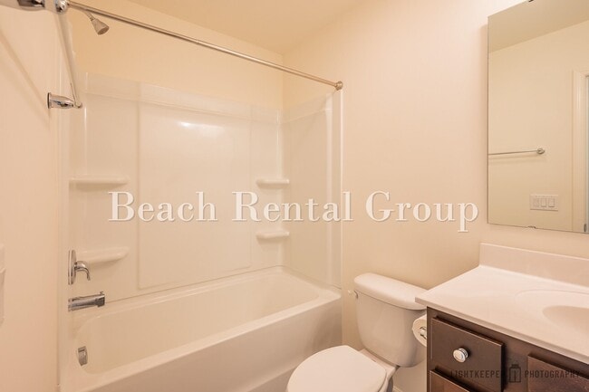 Building Photo - 209 Banbury Ln