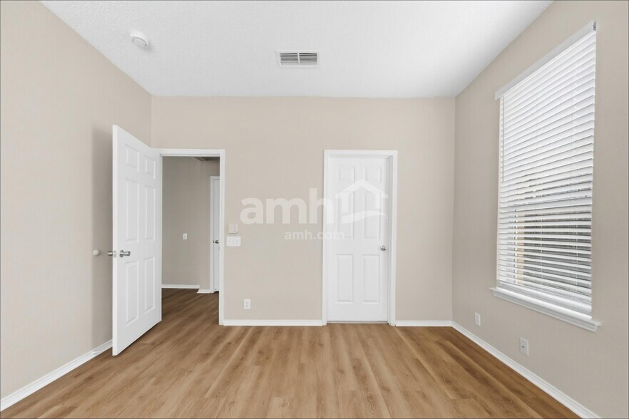Building Photo - 7808 Orland Park Cir
