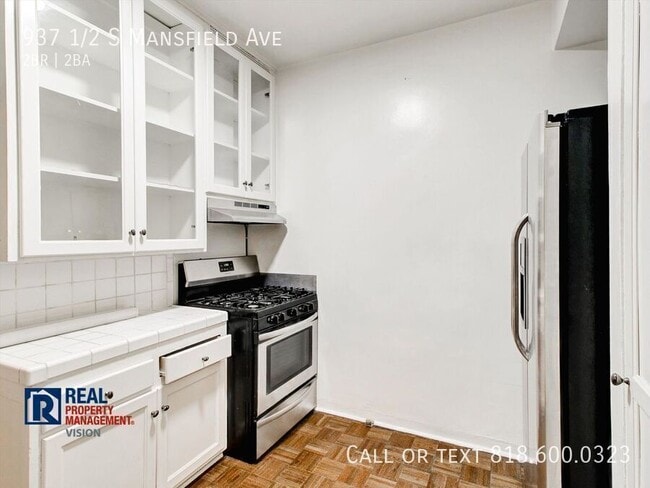 Building Photo - 937 1/2 S Mansfield Ave-