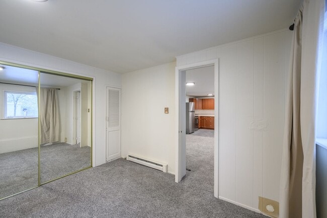 Building Photo - "Holiday Move-In Incentive – 50% Off First Month’s Rent"  Spacious 4-Bedroom Contemporary Home wi...