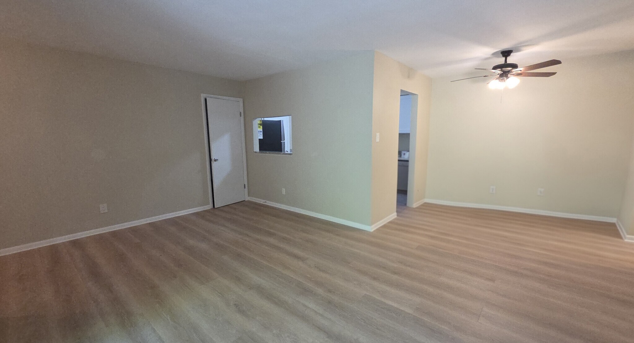 Building Photo - 705 Meadowbrook Dr
