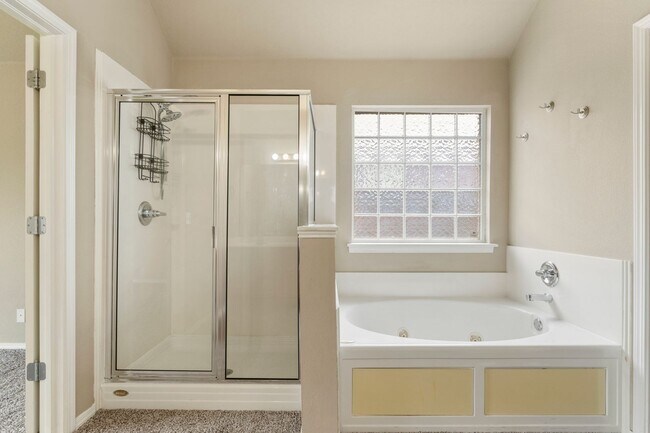 Building Photo - 3 bedroom home In Wakefield Crossing - Bix...