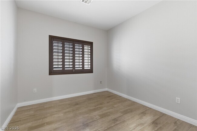 Building Photo - 8899 Sanibel Shore Ave