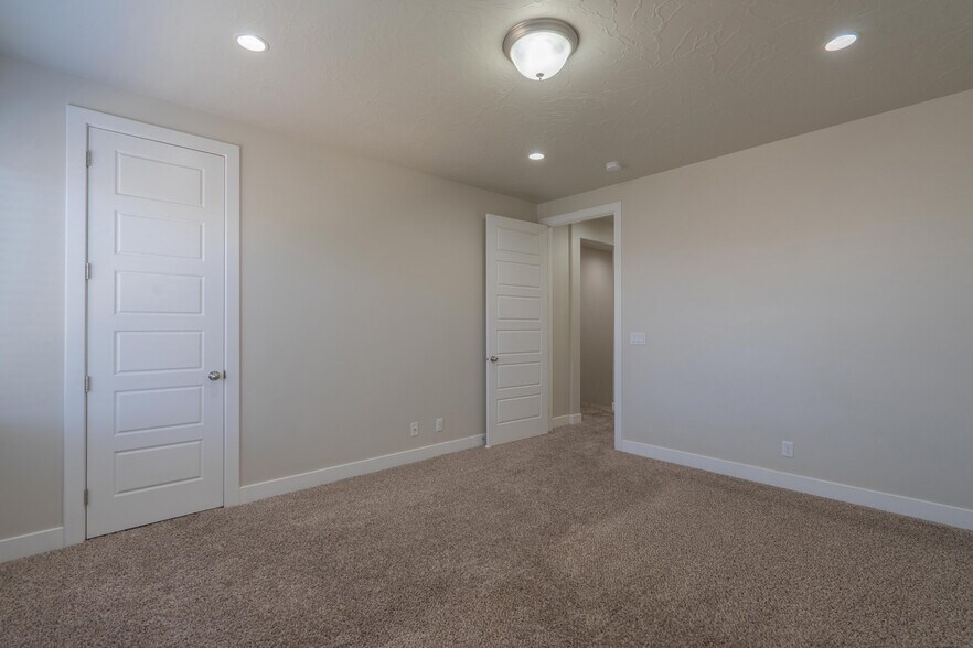 Building Photo - 4254 E Razor Ridge Dr