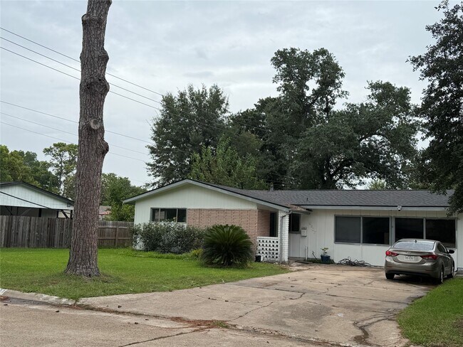 Building Photo - 9507 Vogue Ln